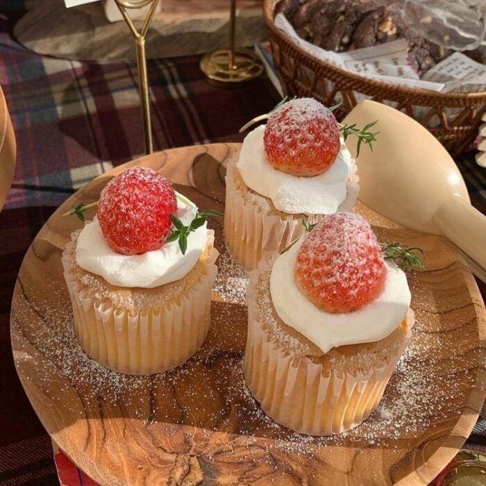 cupcakes individuales con fresas