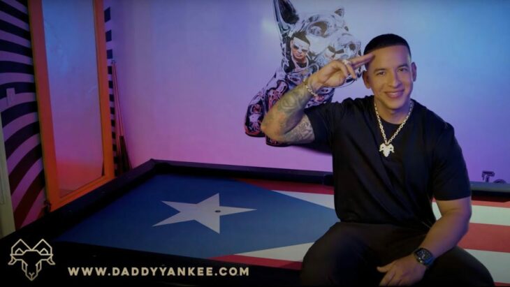 Capture of the video where Daddy Yankee announces his retirement from music 