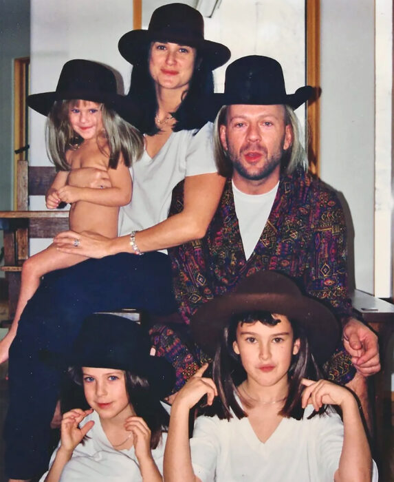 Bruce Willis and Demi Moore with their three daughters as children 