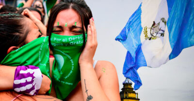 Guatemala aprueba ley contra matrimonios igualitarios y eleva las penas por aborto