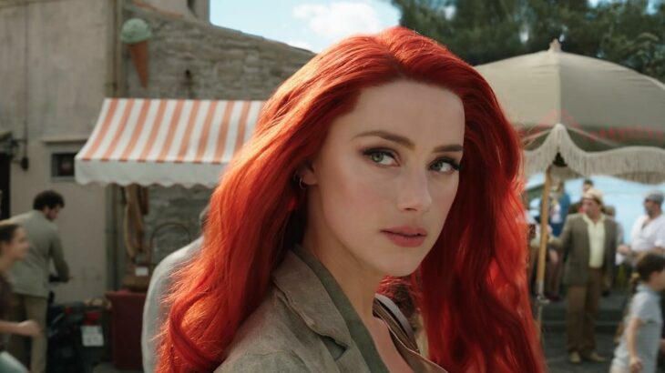 Amber Heard en un set de grabación de Aquaman 2