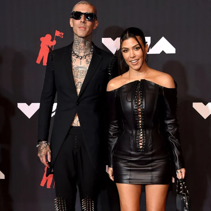 Travis Barker y Kourtney Kardashian