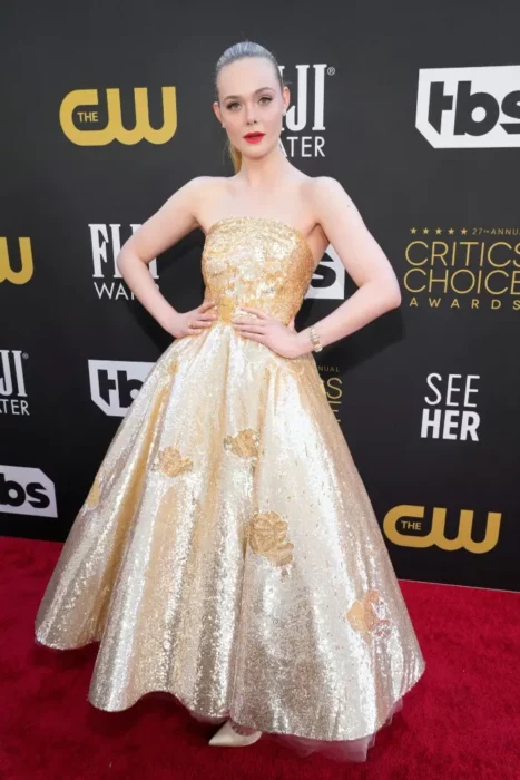 Elle Fanning ;Los mejores looks de los Critics Choice Awards