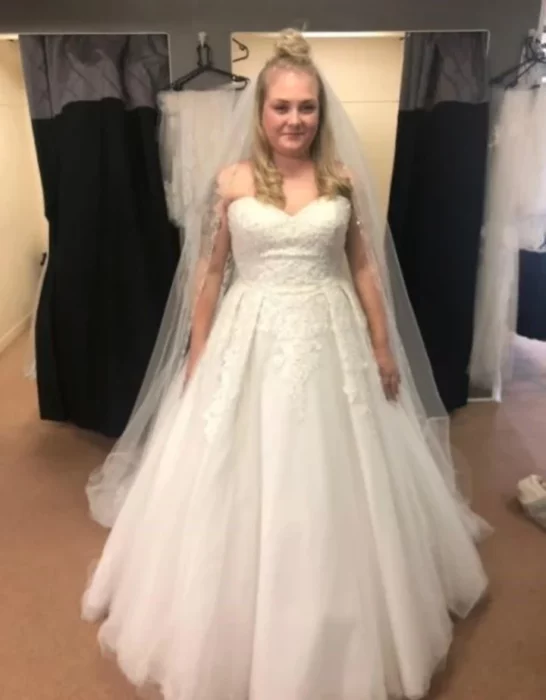 Novia se entera por Facebook que su boda fue cancelada