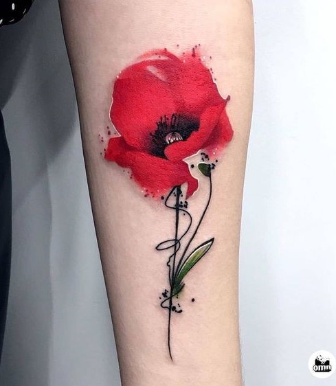 Poppy with white silhouette; 13 Beautiful ideas to wear poppies on your skin 