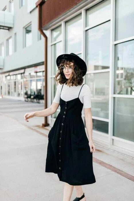 Vestido con blusa blanca; 13 Ideas para usar vestidos en negros en plena primavera 