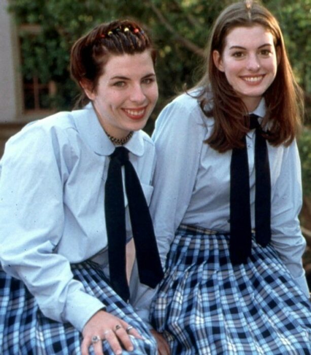 Heather Matarazzo y Anne Hathaway en El diario de la princesa