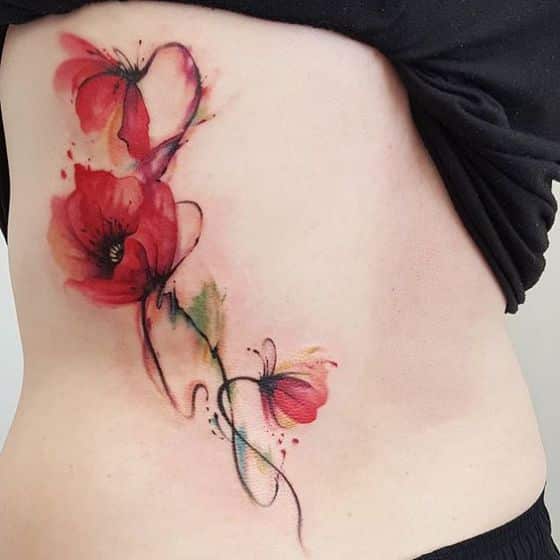 tatuaje amapola abdomen; ;13 Hermosas ideas para llevar amapolas sobre tu piel 