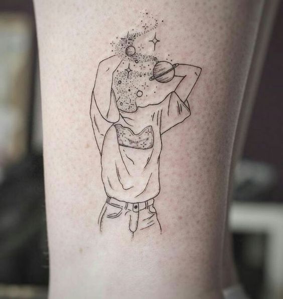 universo en mente ;tatuajes raros y bonitos que vas a querer llevar (5)