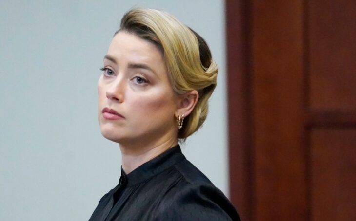 Cara de la actriz Amber Heard durante su juicio contra Johnny Depp 2022