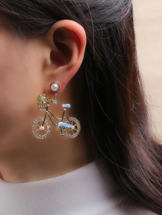 Blue bicycle; 13 earrings that only 'in' girls would dare to wear