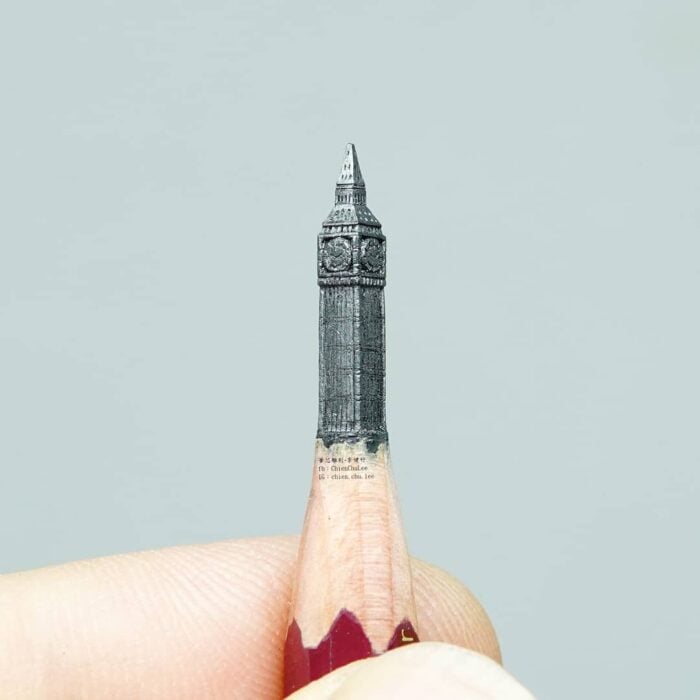 Bog Bang ;Artista crea hermosas y diminutas esculturas en la punta de los lápices