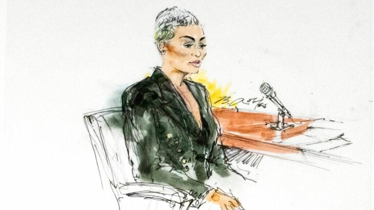 Dibujo de la modelo y empresaria estadounidense Blac Chyna en su interrogatorio en el juicio contra la familia Kardashian 