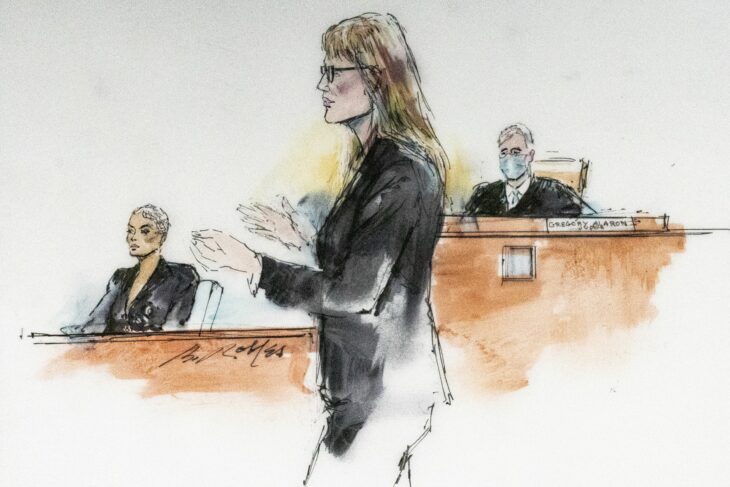 Drawing of a lawyer questioning the model Blac Chyna in her trial against the Kardashian women 