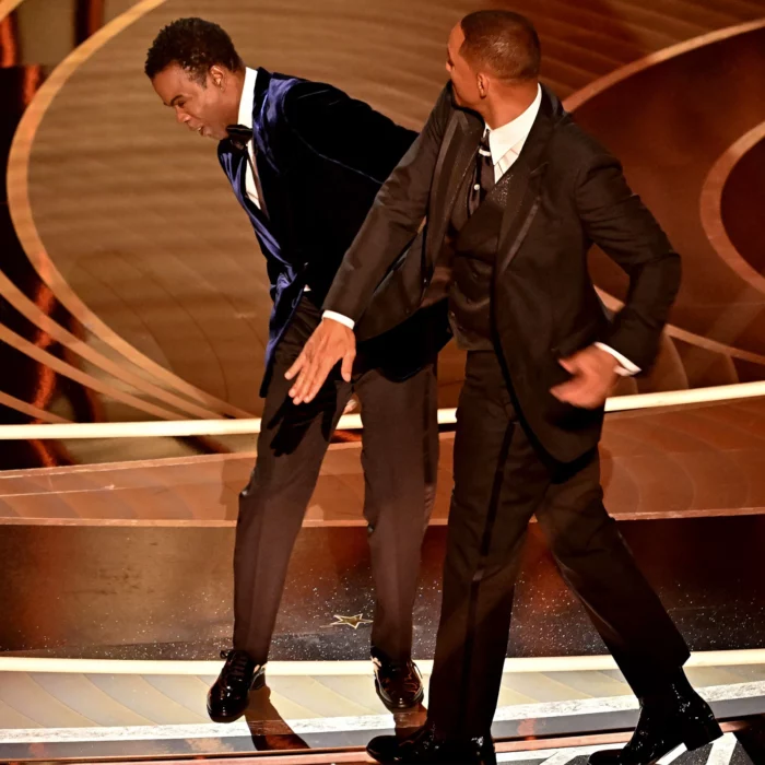 Will Smith golpeando a Chirss Rock en los Óscar 2022