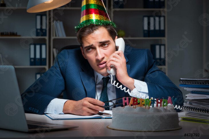 Godín demanda a empresa por organizarle fiesta de cumpleaños sin su consentimiento ¡y gana!