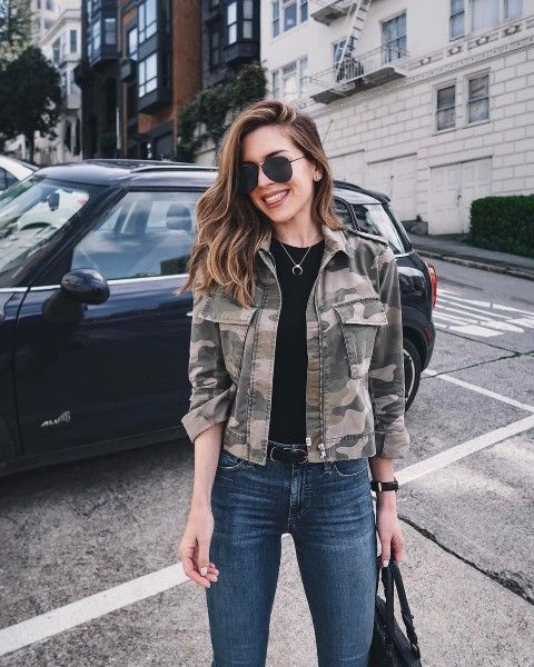 denim jacket; 13 Ideas to wear camouflage clothes without losing style