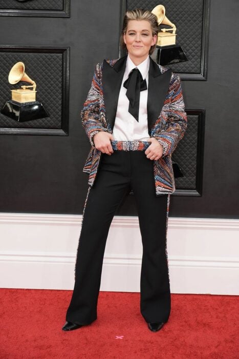 Brandi Carlile ;Los mejores looks de los Premios Grammy 2022