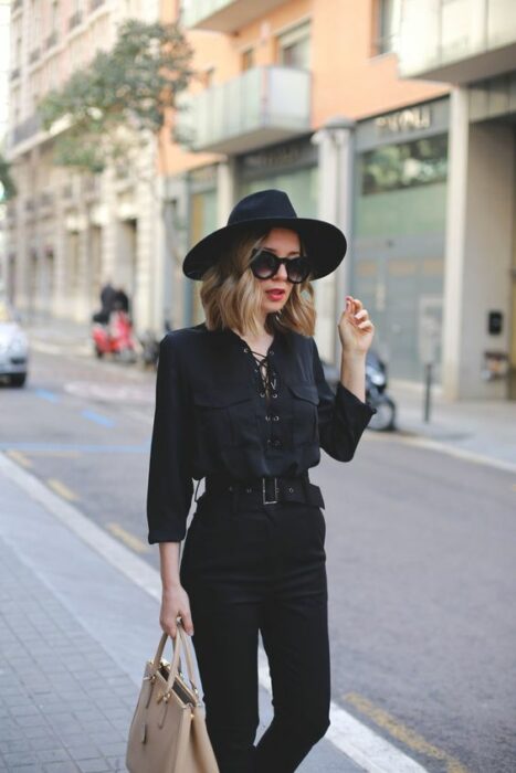 black outfit; 15 Ideas to wear your favorite hat 