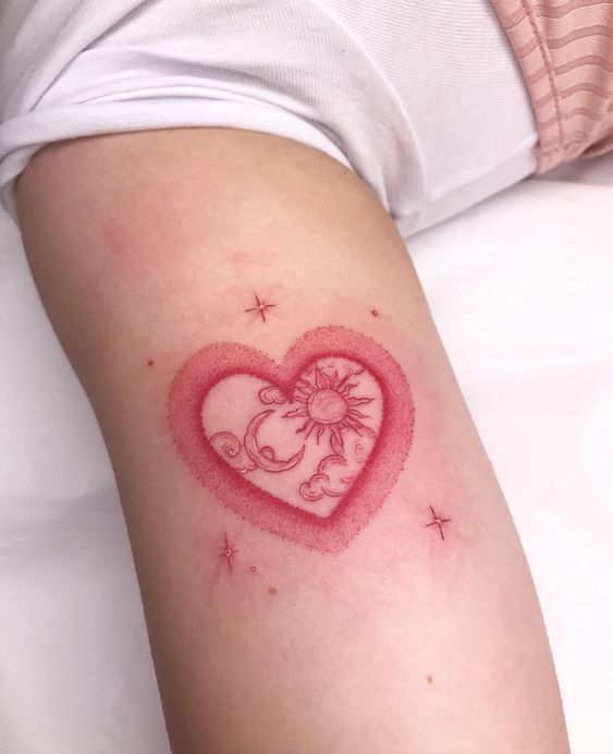 Tarot heart; 15 pink ink tattoos that will highlight your sensuality