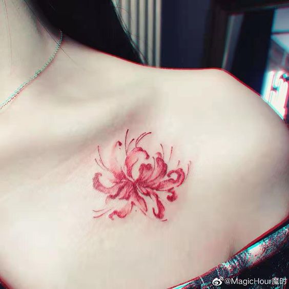 Flores ;15 Tatuajes en tinta rosa que resaltarán tu sensualidad