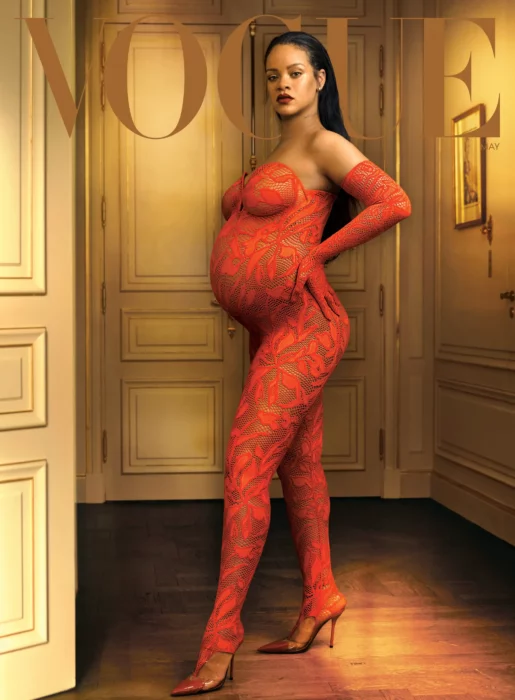 Rihanna para la edición mayo 2022 de la revista Vogue
