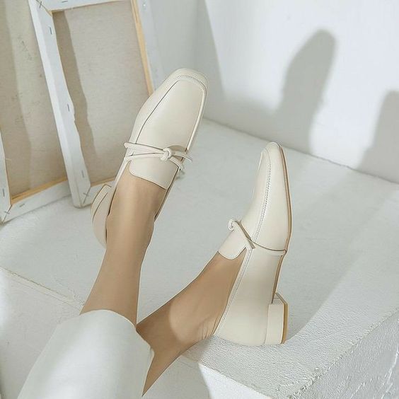 beige ;Zapatos supercómodos para llevar a la oficina