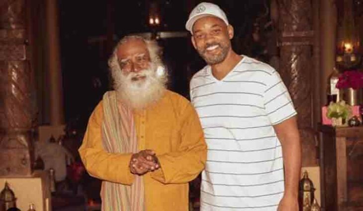 Spiritual leader Sadhguru and Will Smith