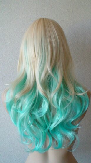 Wig with blonde hair and mint tips 