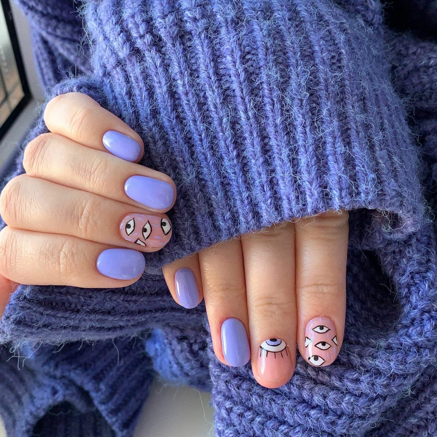 15 increíbles ideas para decorar tus uñas en color lila
