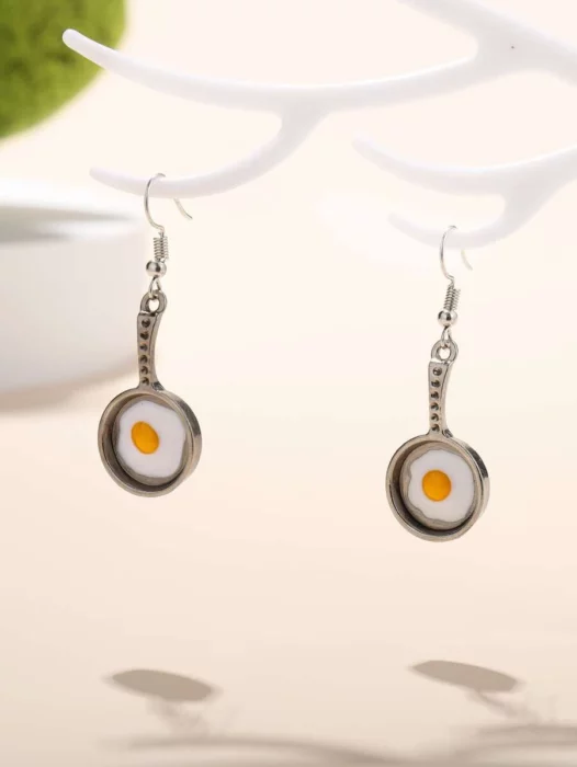 fried egg ;13 Food earrings that will whet your appetite 