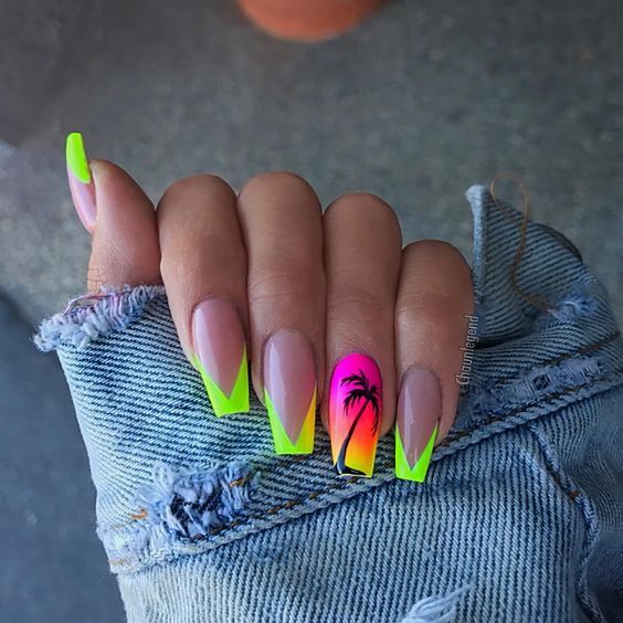 fluorescent manicure; 15 beach manicures that will make you feel like a mermaid