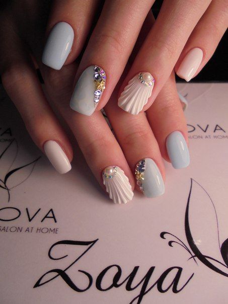 shell manicure; 15 beach manicures that will make you feel like a mermaid