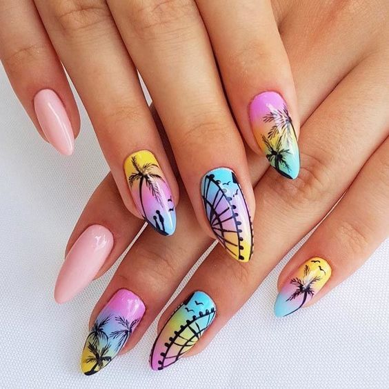 palm tree manicure; 15 beach manicures that will make you feel like a mermaid