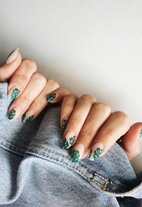 manicure leaves; 15 beach manicures that will make you feel like a mermaid