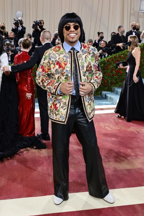 Anderson .Paak ;Hombres que nos dieron más que smokings negros en la Met Gala 2022 