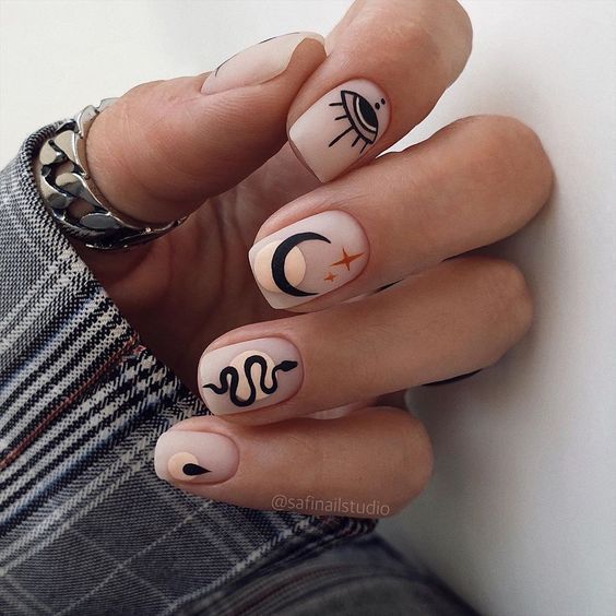 manicura con serpientes ;Manicuras para abrir tu tercer ojo de bruja y alejar las malas vibras