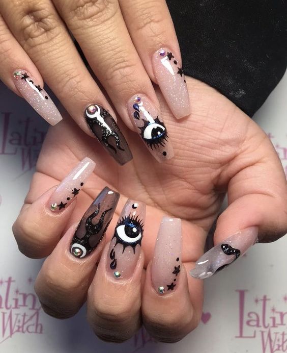 manicura degradado negro ;Manicuras para abrir tu tercer ojo de bruja y alejar las malas vibras