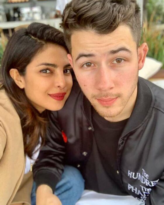 Nick Jonas y Priyanka Chopra comparten una foto de su bebé