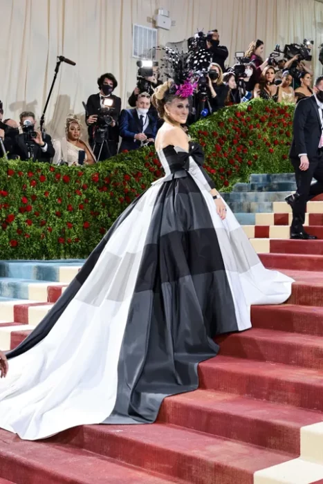 Sarah Jessica Parker ;Outfits que nos dejaron boquiabiertos en la MET Gala 2022