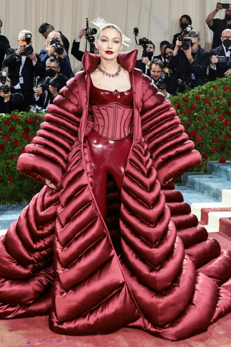 Gigi Hadid ;Outfits que nos dejaron boquiabiertos en la MET Gala 2022