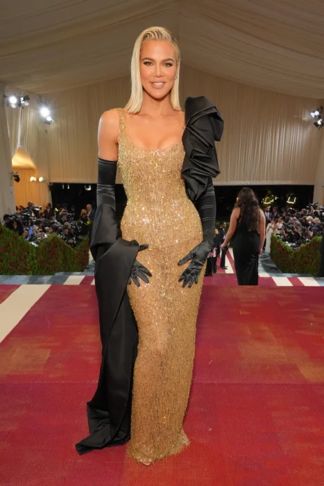 Khloe Kardashian ;Outfits que nos dejaron boquiabiertos en la MET Gala 2022