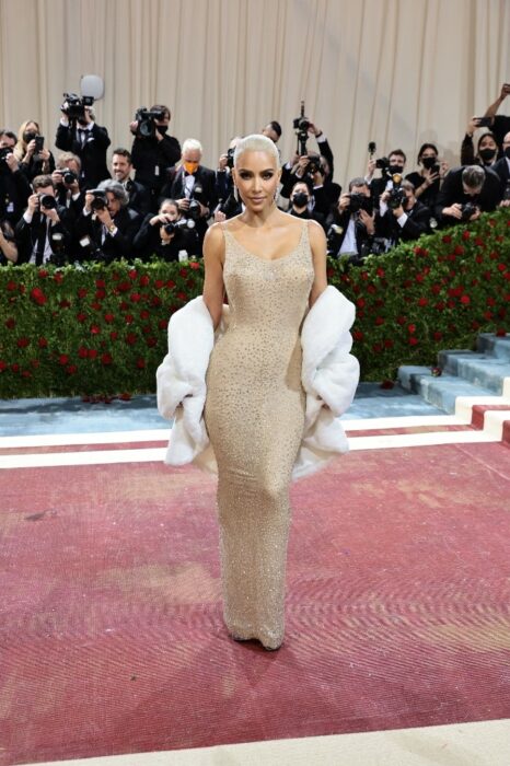 Kim Kardashian  ;Outfits que nos dejaron boquiabiertos en la MET Gala 2022