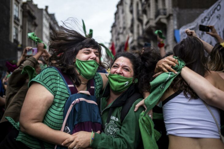 Sin denuncia ni permiso de los padres, avalan aborto por violación desde los 12 años