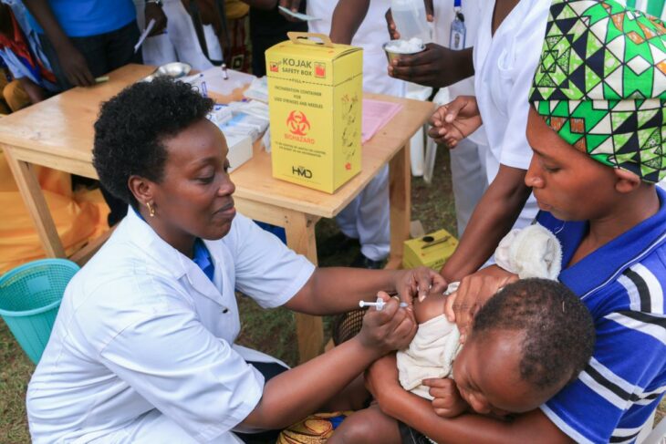 Polio vaccination campaign in Africa