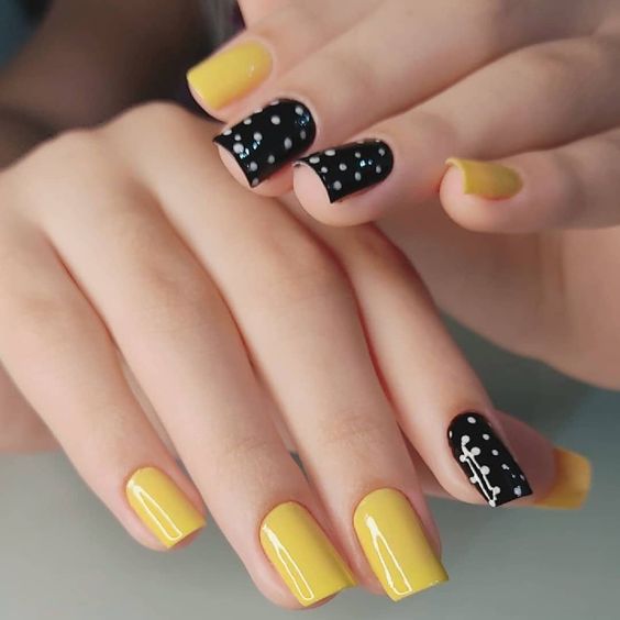 amarillo con negro ;Uñitas con puntos que puedes hacer en casa