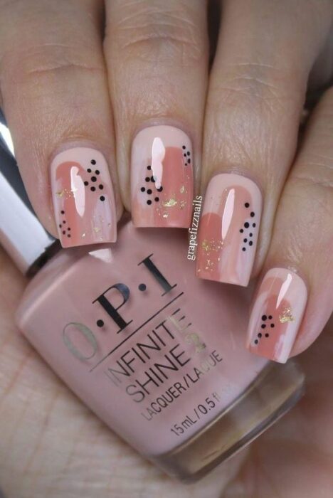 pink tones; Nails with points that you can do at home