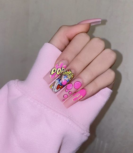 manicure with bubbles; 13 Pop art style manicures to be the protagonist of your own comic