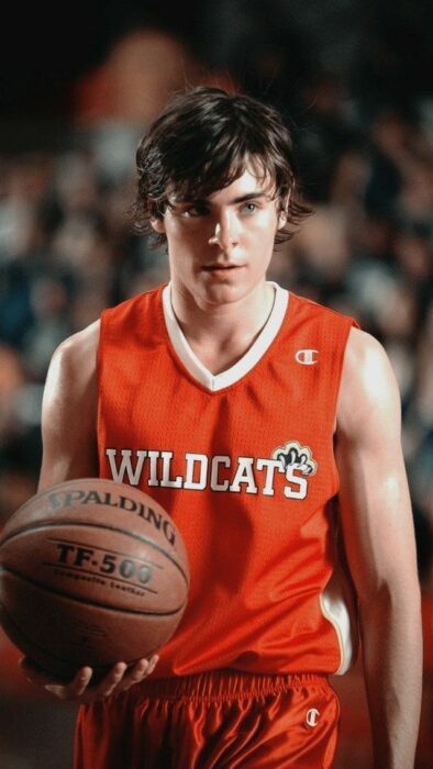 Zac Efron en su papel de Troy Bpolton en la película High School Musical 