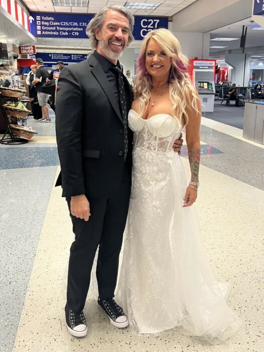 Pam Patterson and Jeremy Salda at the airport